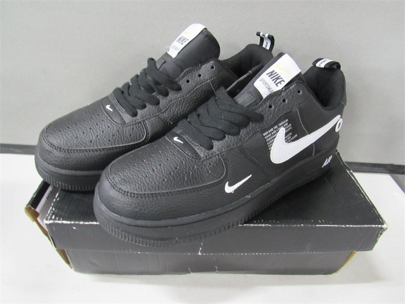 NIKE AIR FORCE 1 LOW UTILITY SHOES MEN'S 10 | Maxx Liquidation Solutions