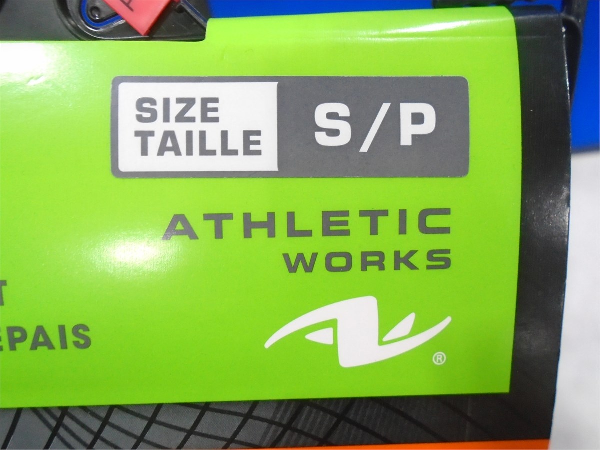 ATHLETIC WORKS THERMAL PANTS WOMEN'S SM  Maxx Liquidation Marketplace &  Online Auctions