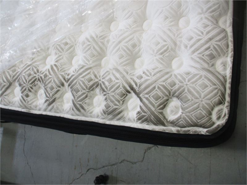 kirkland lakeridge king mattress