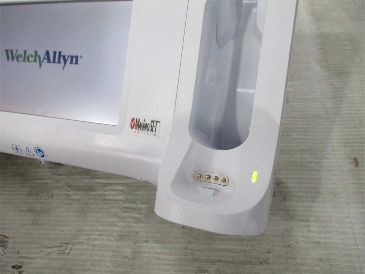 Welch Allyn Connex Spot Monitor with SureBP Non-invasive Blood Pressure, Masimo SpO2, Braun Ther 74me-b