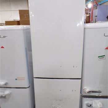 iio 11 Cu. Ft. Retro Refrigerator with Bottom Freezer in White (Left Hinge)