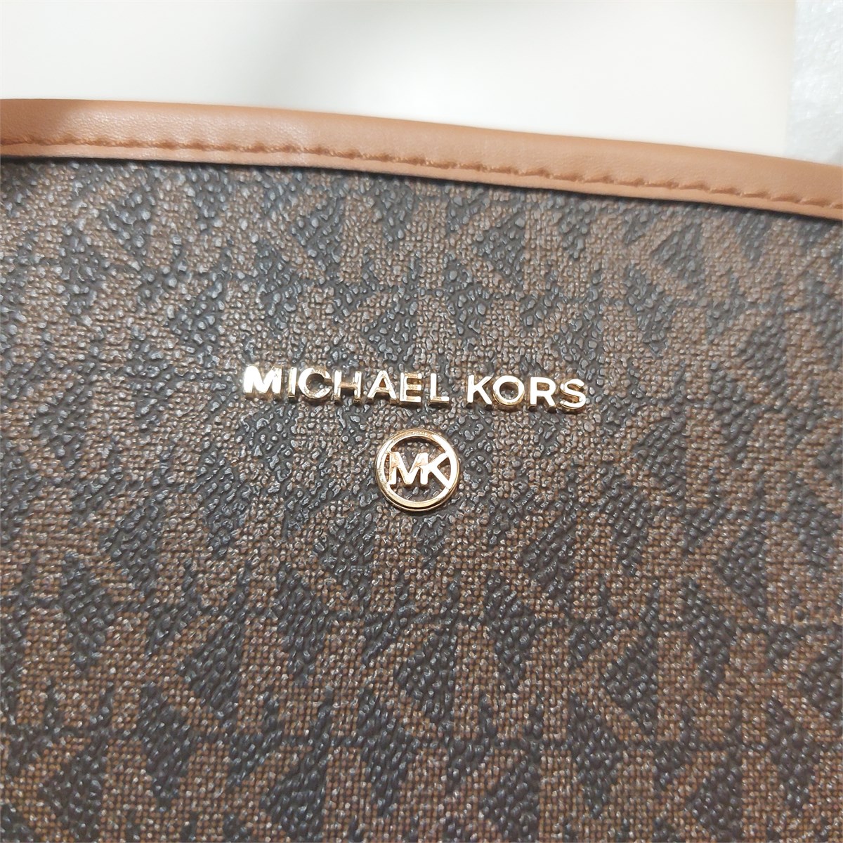 WOMEN'S MICHAEL KORS SHOULDER BAG | Maxx Liquidation Solutions